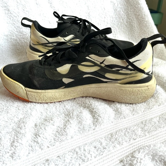 Vans customs ultra range - Picture 2 of 12